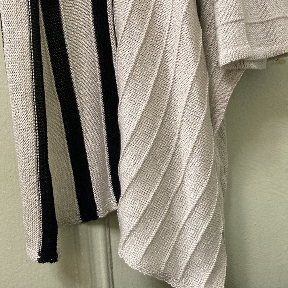 Roni Rabl Knitted Pancho - Picture 4 of 7